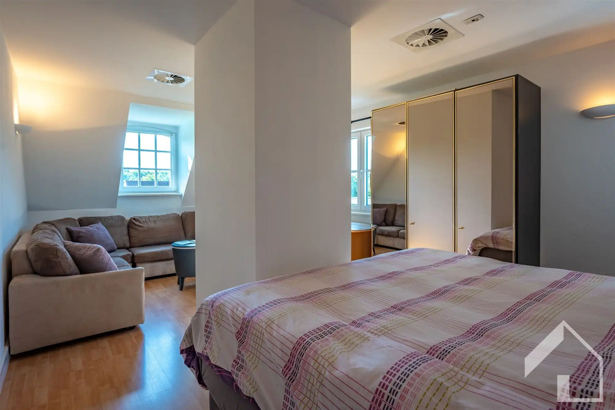 Exclusieve villa met loods, prachtige tuin en topafwerking op ruim 7.400 m²  foto 33