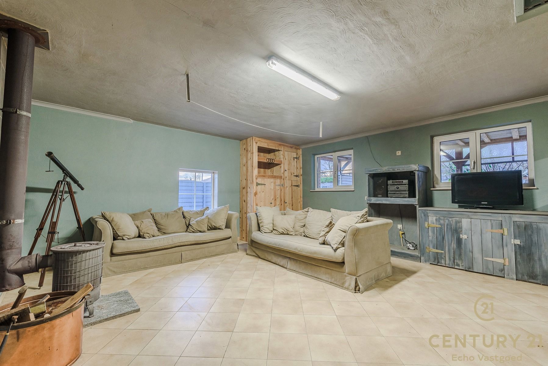 Stijlvolle vrijstaande woning met zwembad, poolhouse en tuin foto 26