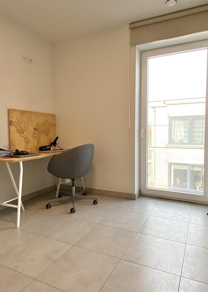 Appartement met zuidwest gericht terras te Aalst! foto 13