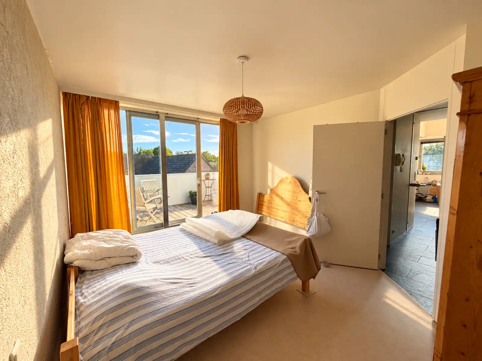Lichtrijk dakappartement met ruim zonneterras en 1 slpk foto 11