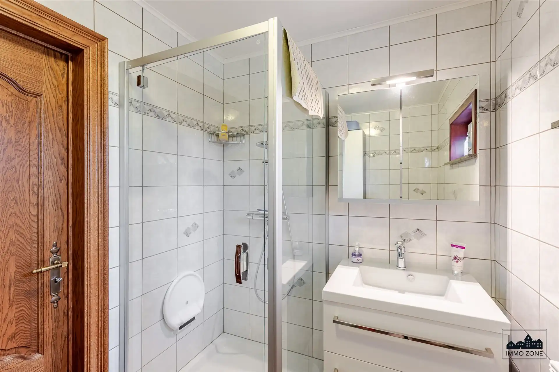 Huis, chalet en ruim magazijn van 375 m2 op toplocatie  foto 24