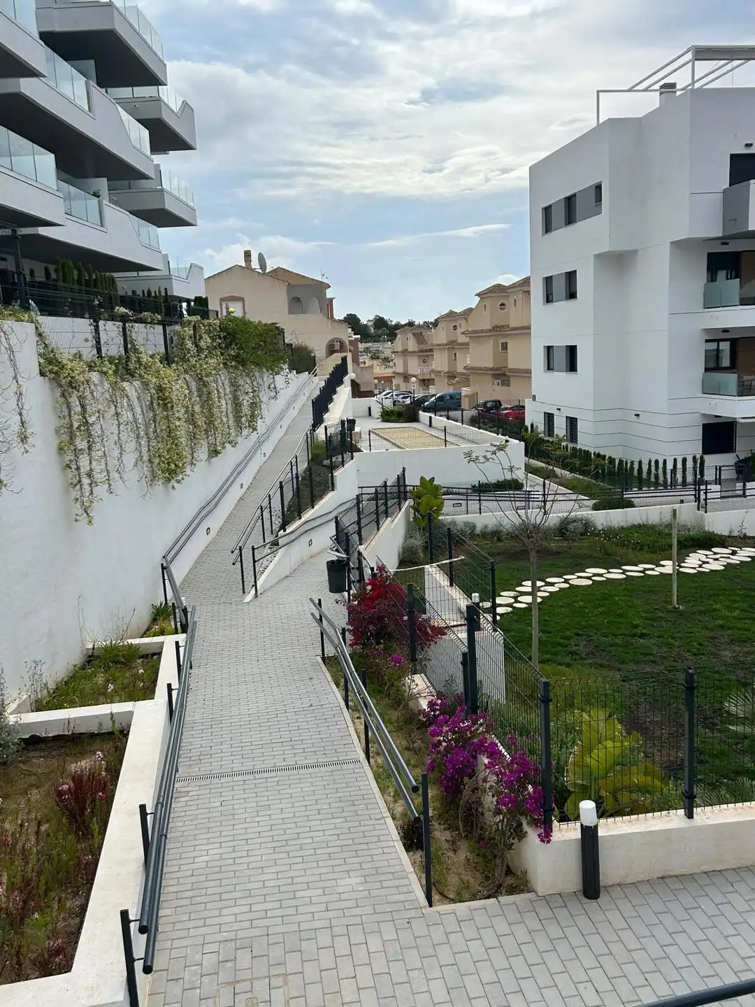 SPANJE - Gelijkvloers appartement met ondergrondse parking foto 40