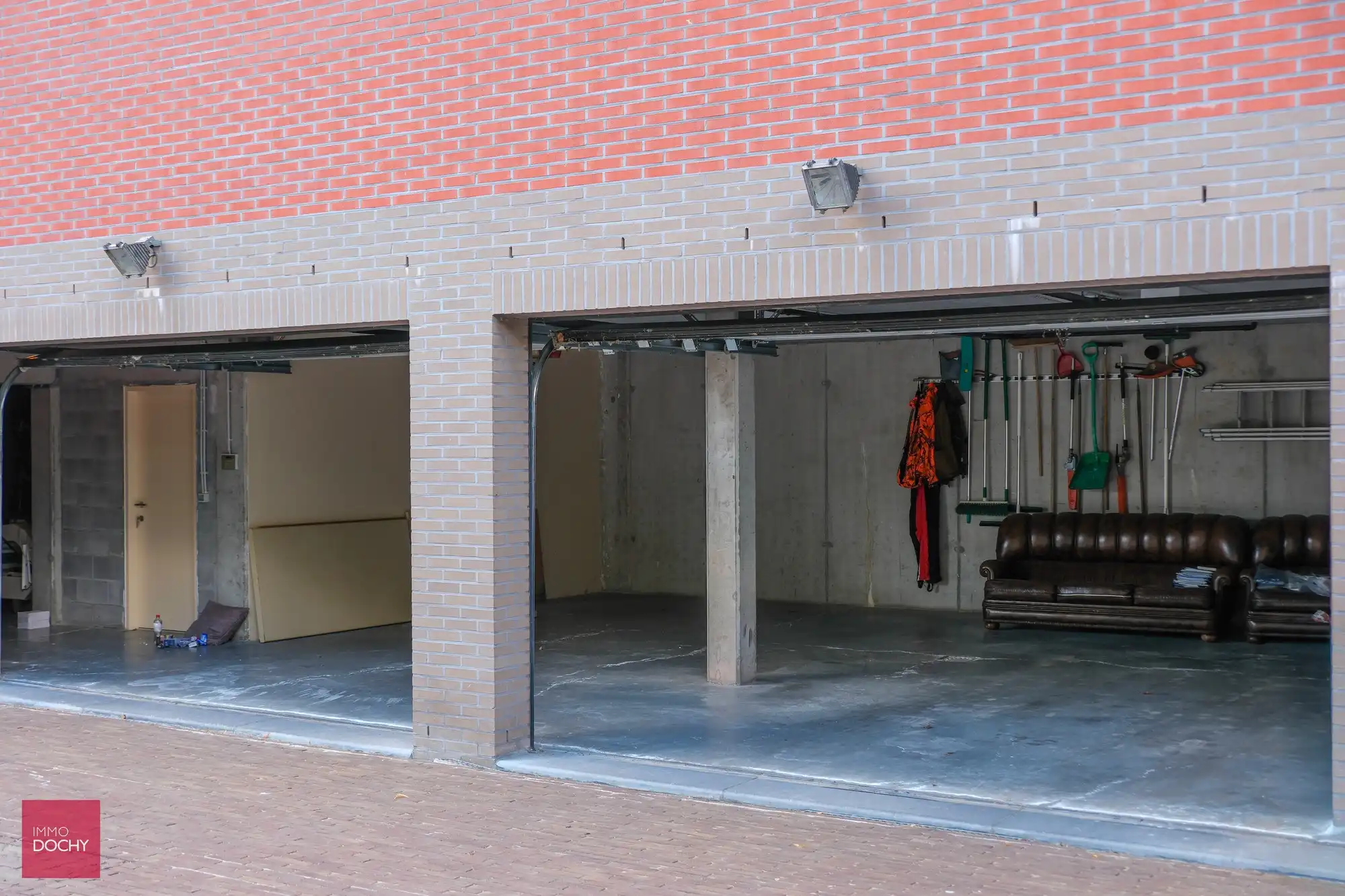 Ruime villa met afzonderlijke burelen of (groeps)praktijk foto 34