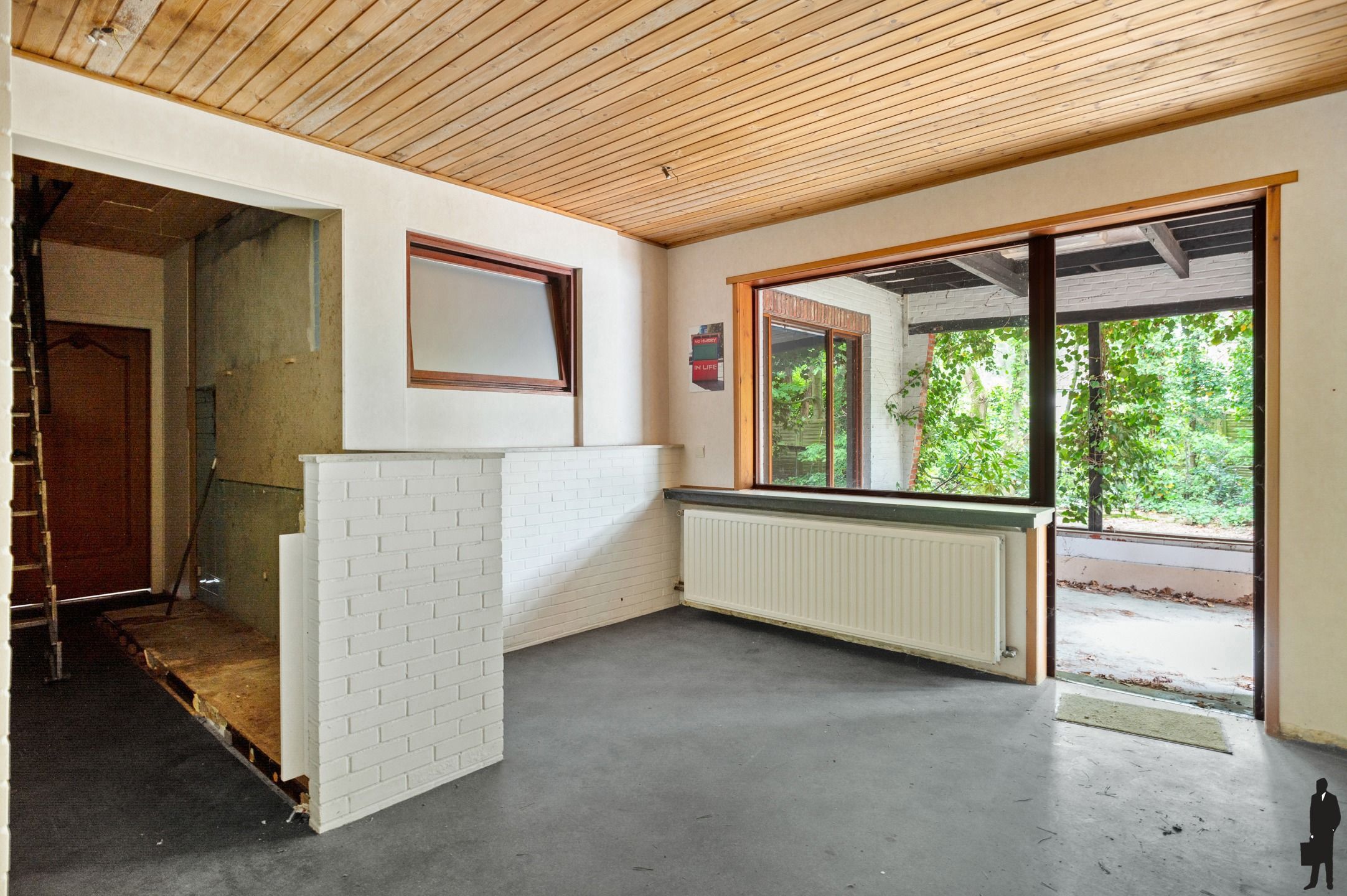 Interessant renovatieproject, in een rustige villawijk.  foto 9