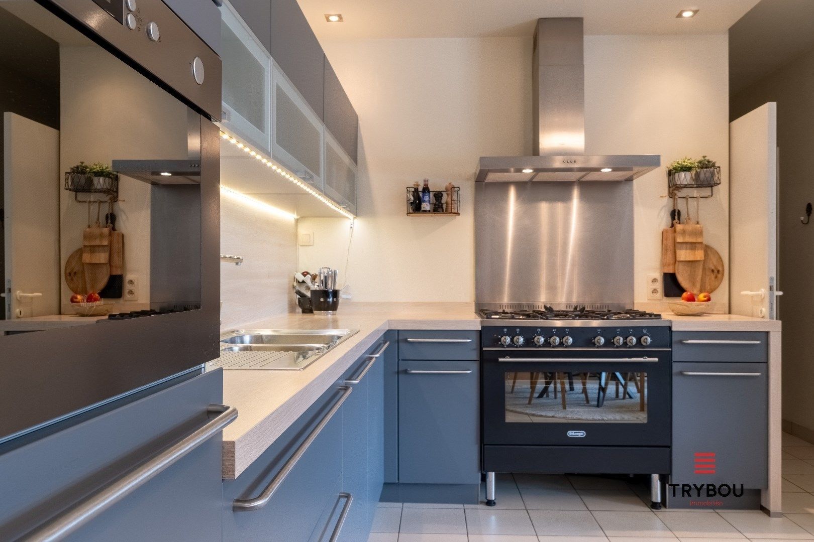 Ruim, instapklaar appartement met garage te koop in Langemark-Poelkapelle foto 9