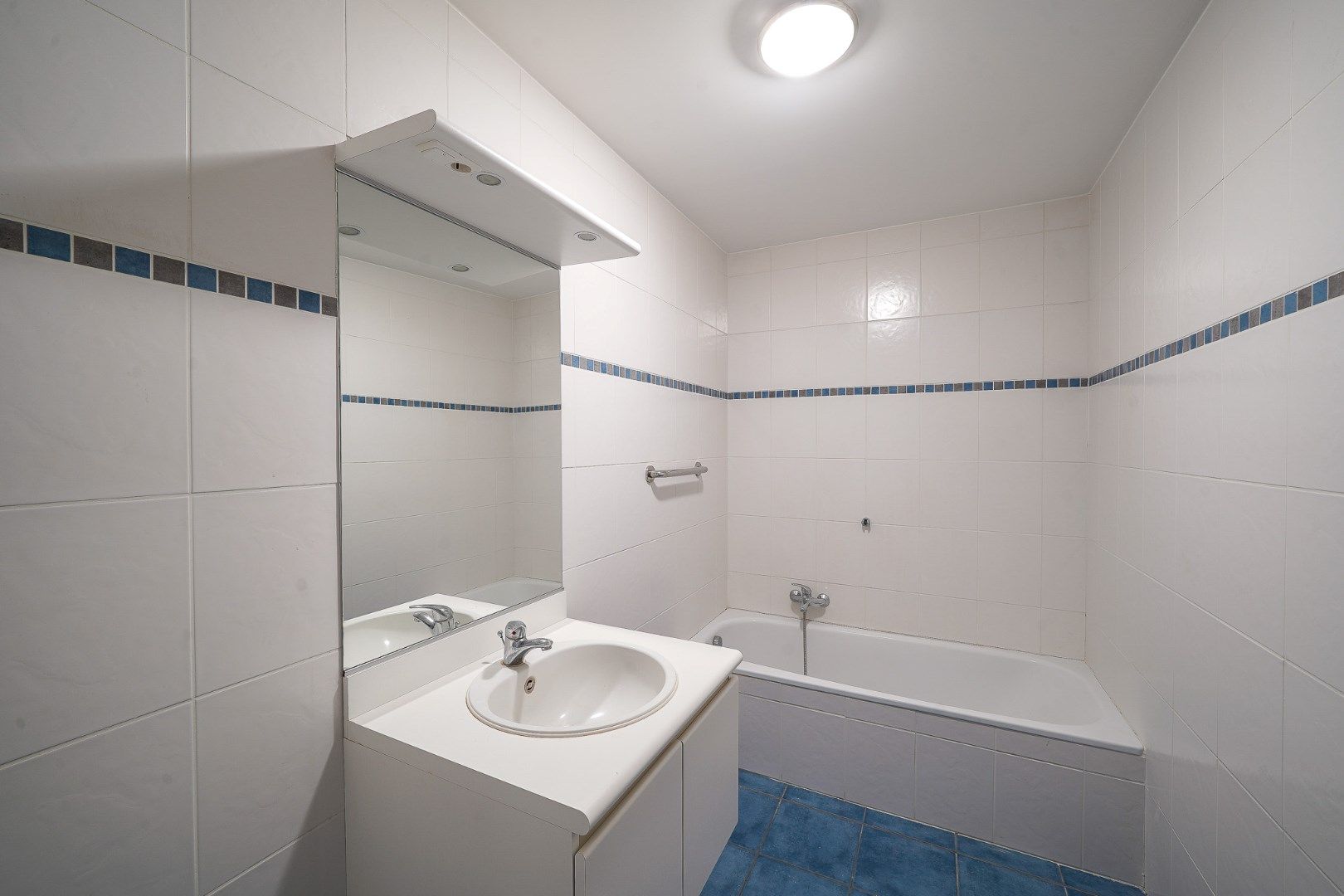 Instapklaar gelijkvloers appartement in centrum Oudenburg foto 10