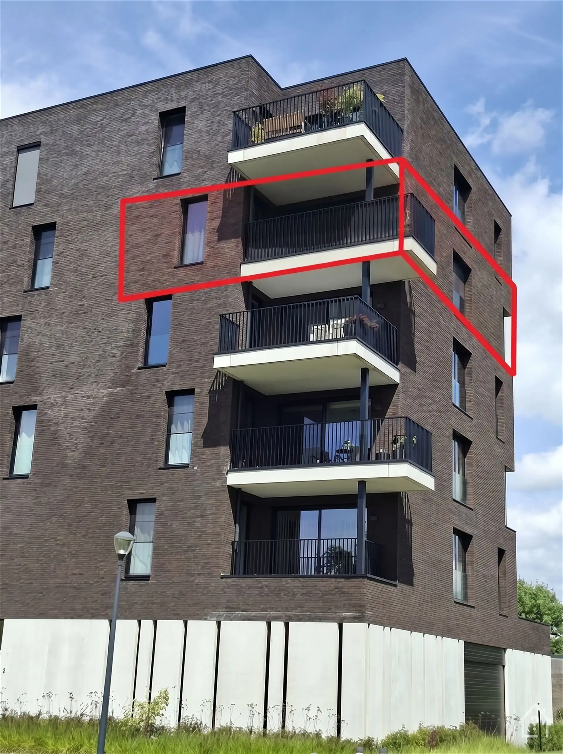 3 Slaapkamer Appartement met 2 Parkings foto {{pictureIndex}}