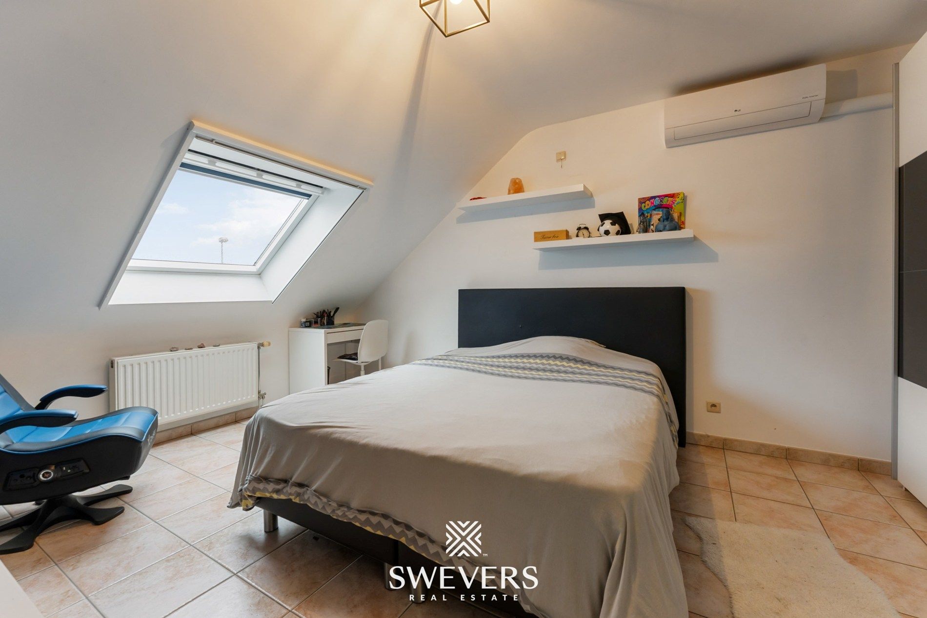 Opbrengsteigendom met handelspand, ruim appartement en uitbreidingspotentieel in hartje Heusden-Zolder foto 24