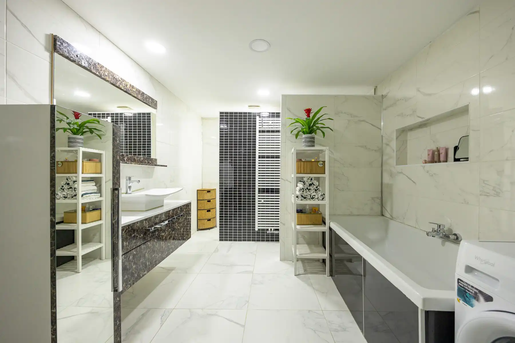 Waauw, ontdek deze charmante en recent vernieuwde woning foto 12