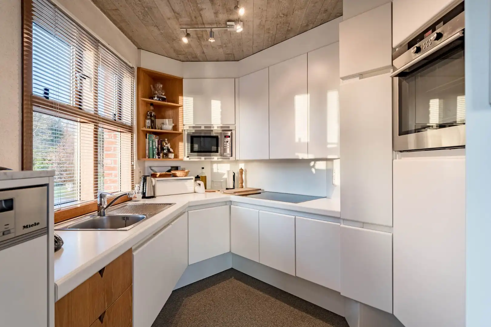 Gezinswoning met zuidgerichte tuin en garage, 5a 85ca foto 7