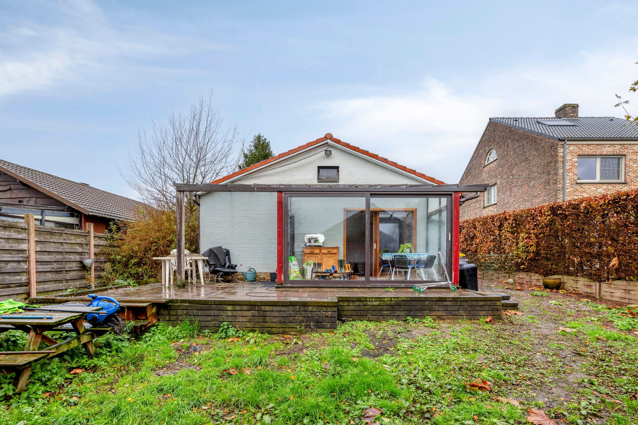 Rustig gelegen gelijkvloerse open bebouwing op 10a te Linden foto 16