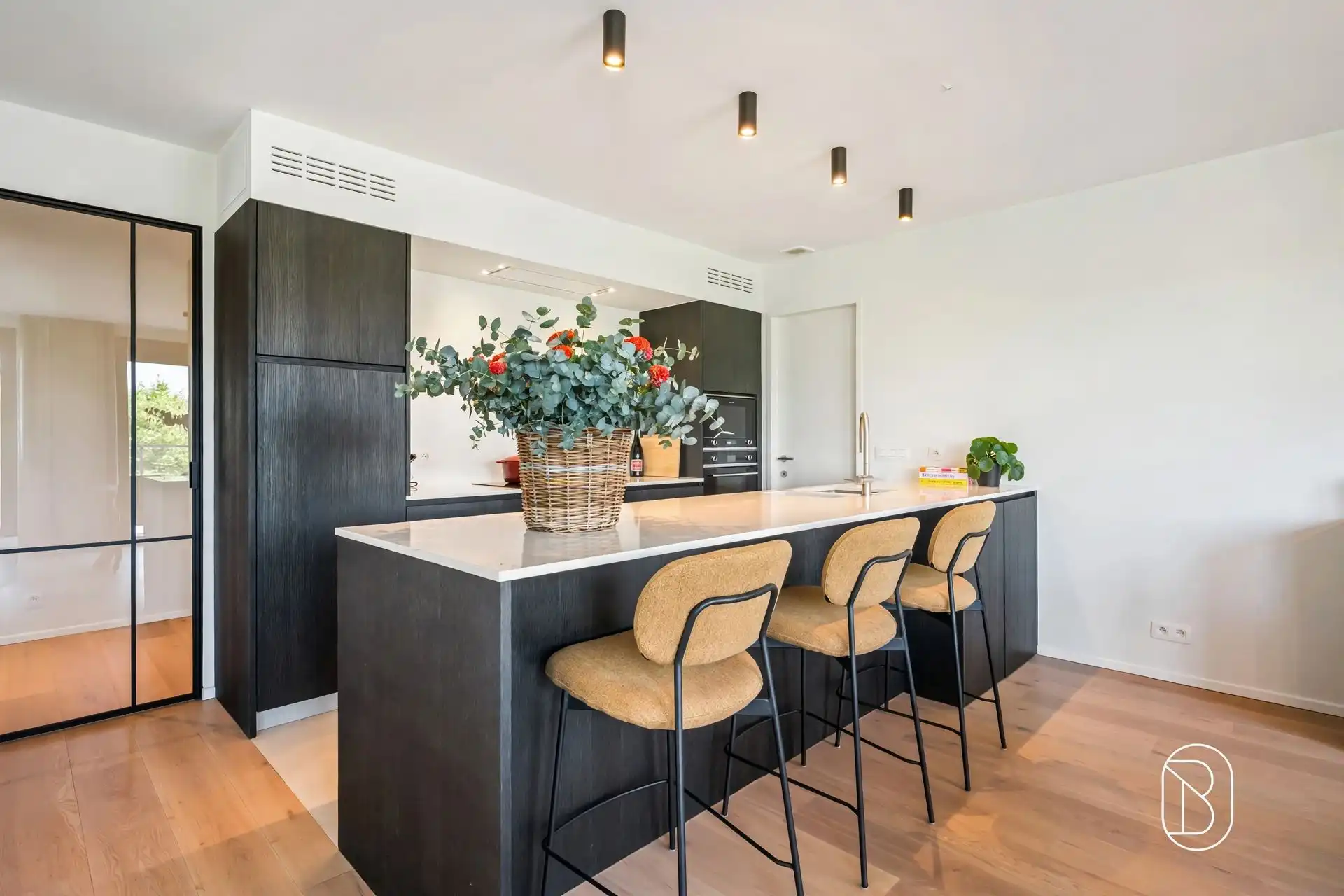 Mooi appartement met zuidgericht terras in centrum Waregem foto 4