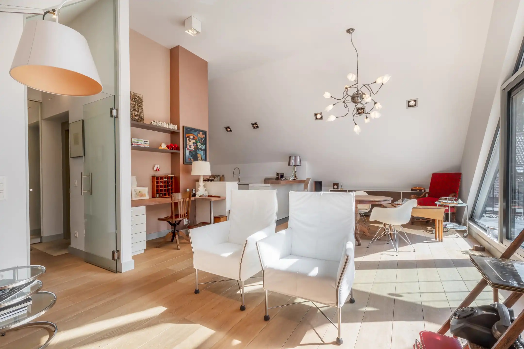 Unieke duplex met lift, terras en optionele parking foto 11