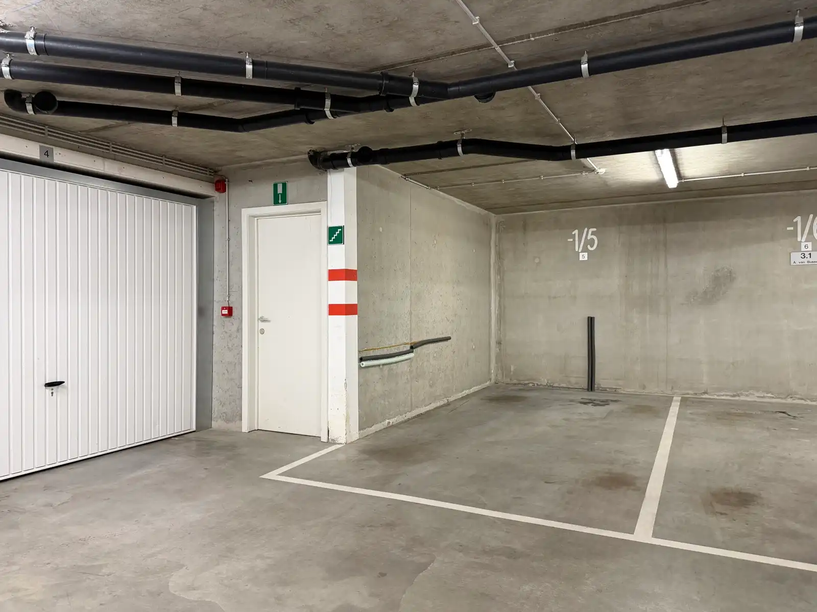 Centraal gelegen staanplaats te huur op jaarbasis foto 2