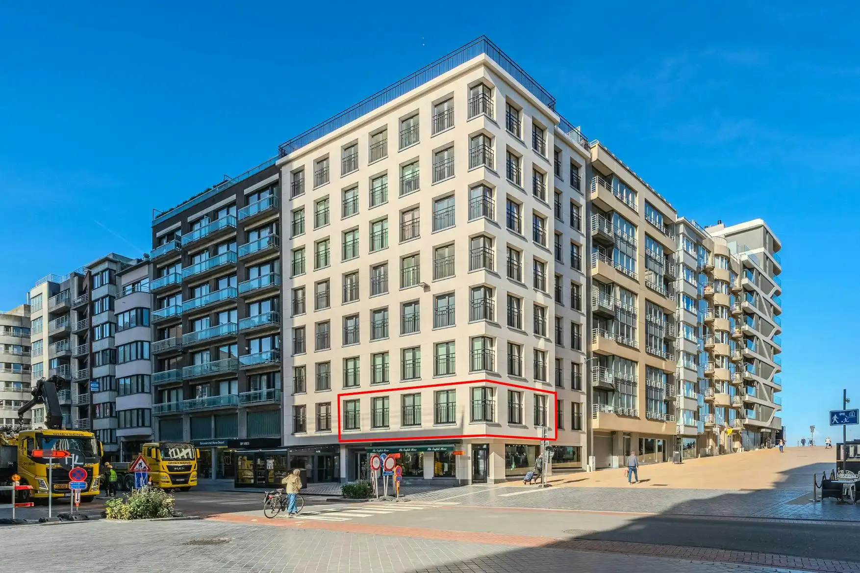 Appartement te koop vlakbij de zeedijk te centrum Oostende foto {{pictureIndex}}