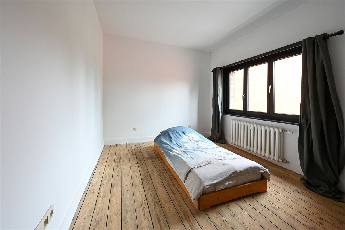 Gerenoveerde woning met leuke authentieke elementen foto 20