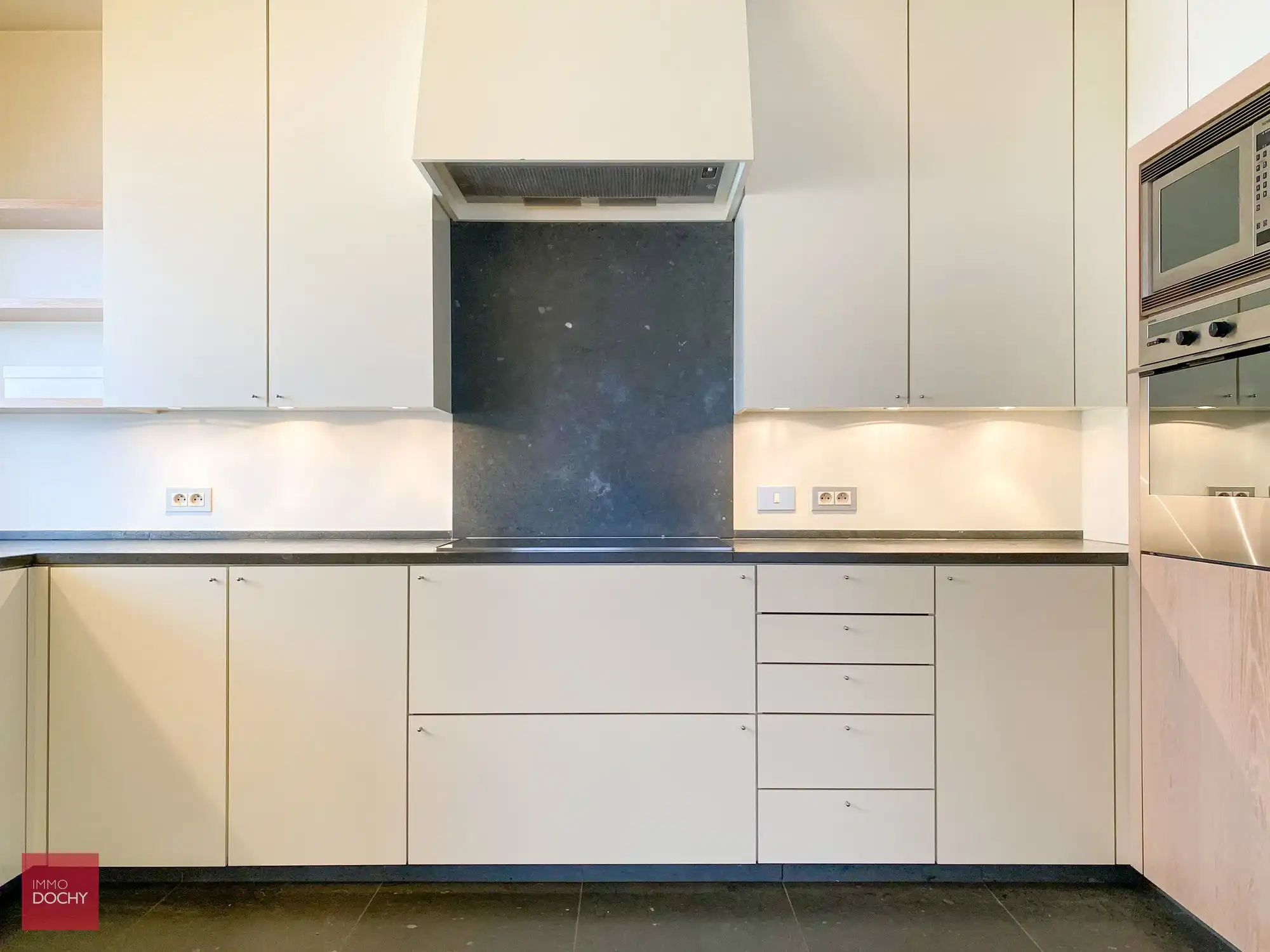 Ruime luxe - verdiepwoning ingericht met de mooiste materialen | Vijfseweg foto 5