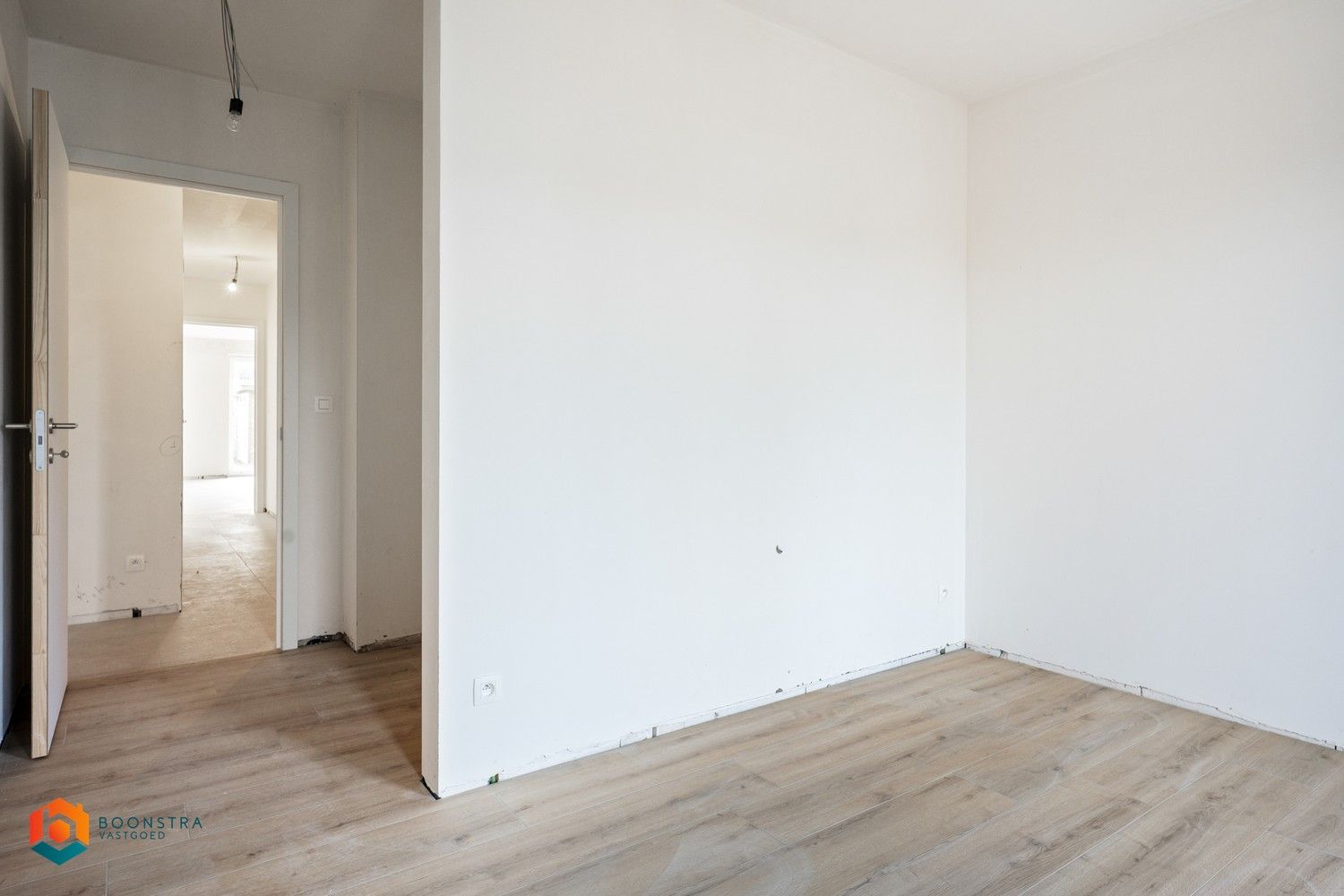 Ruim gelijkvloers app. met 3 slpkrs en tuin foto 17