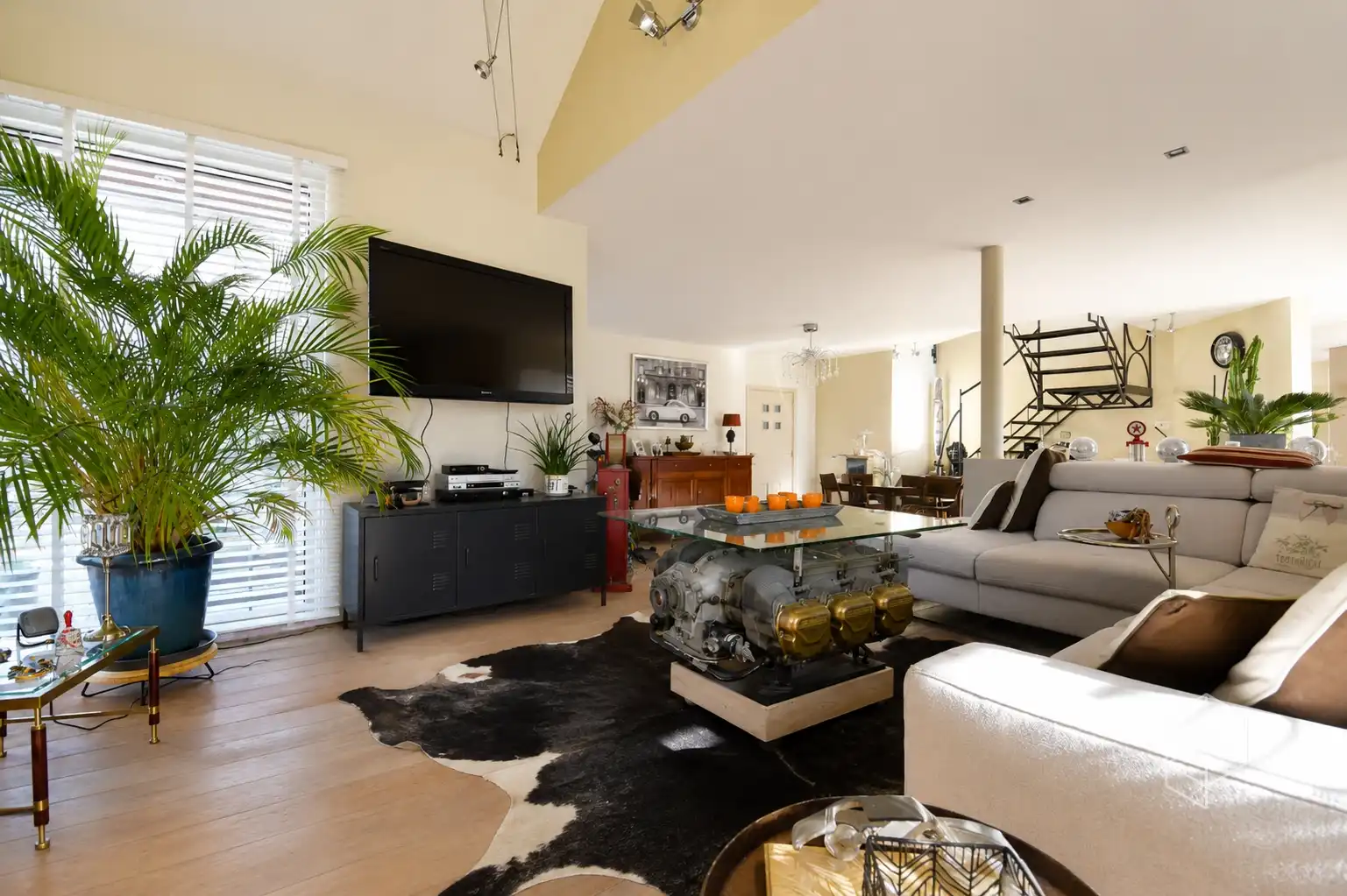 Ruime en karaktervolle woning op 926 m² centraal gelegen te Jabbeke foto 4