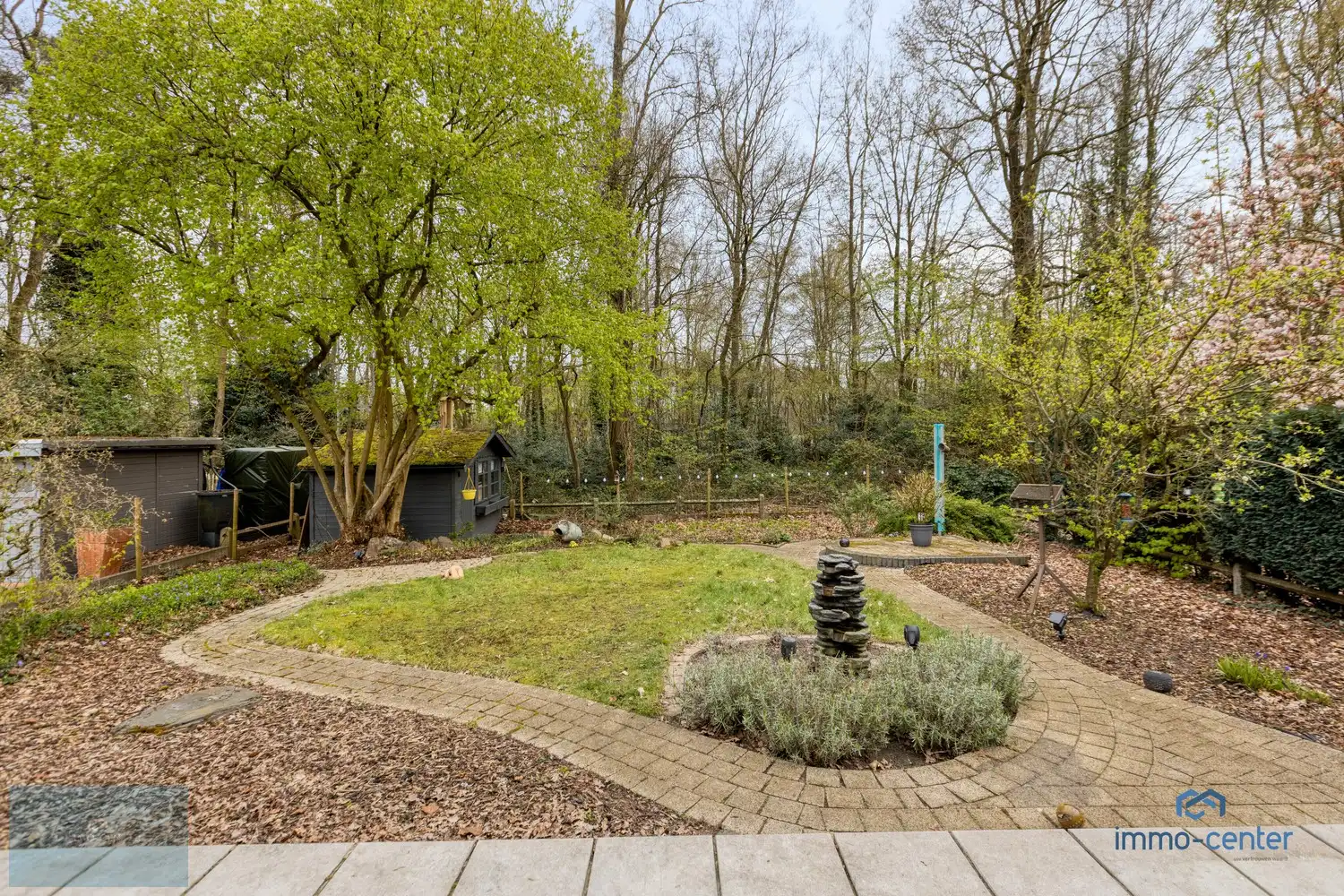 Ruime gezinswoning met tuin aan natuurgebied De Caetsweyers. foto 34