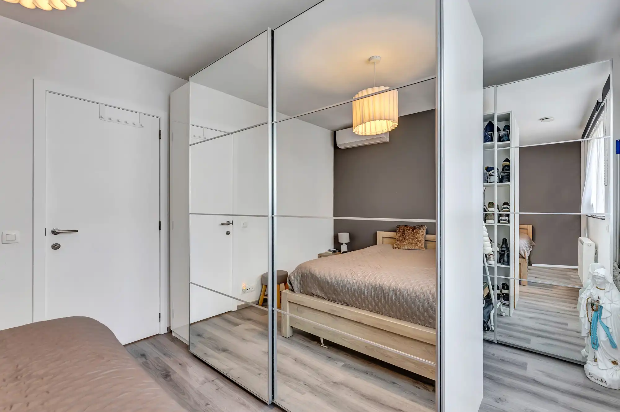 Instapklare woning met 3 slaapkamers en gezellige tuin foto 18