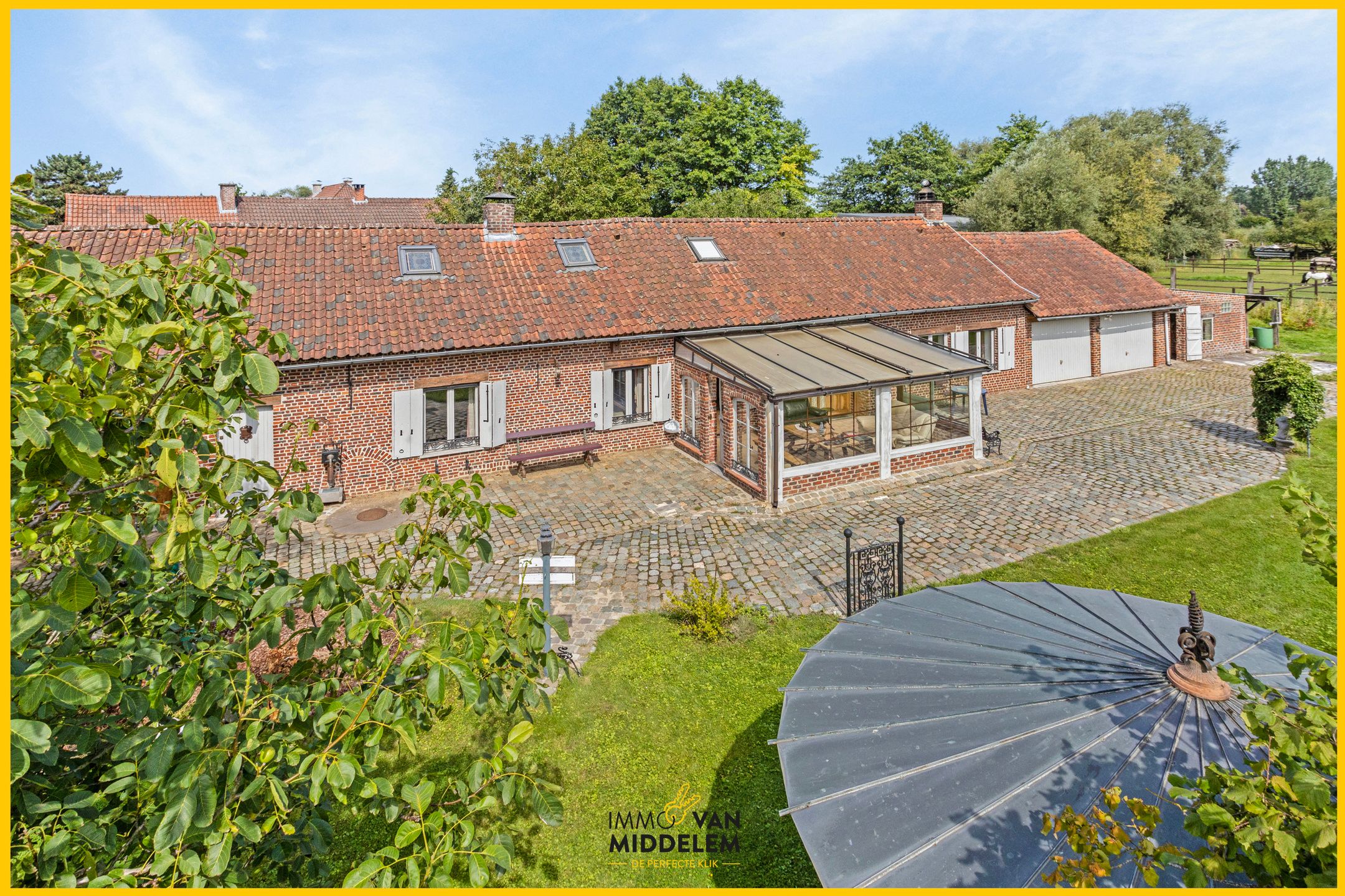 KARAKTERVOLLE HOEVE MET WEIDE OP +/- 31a28ca foto 3