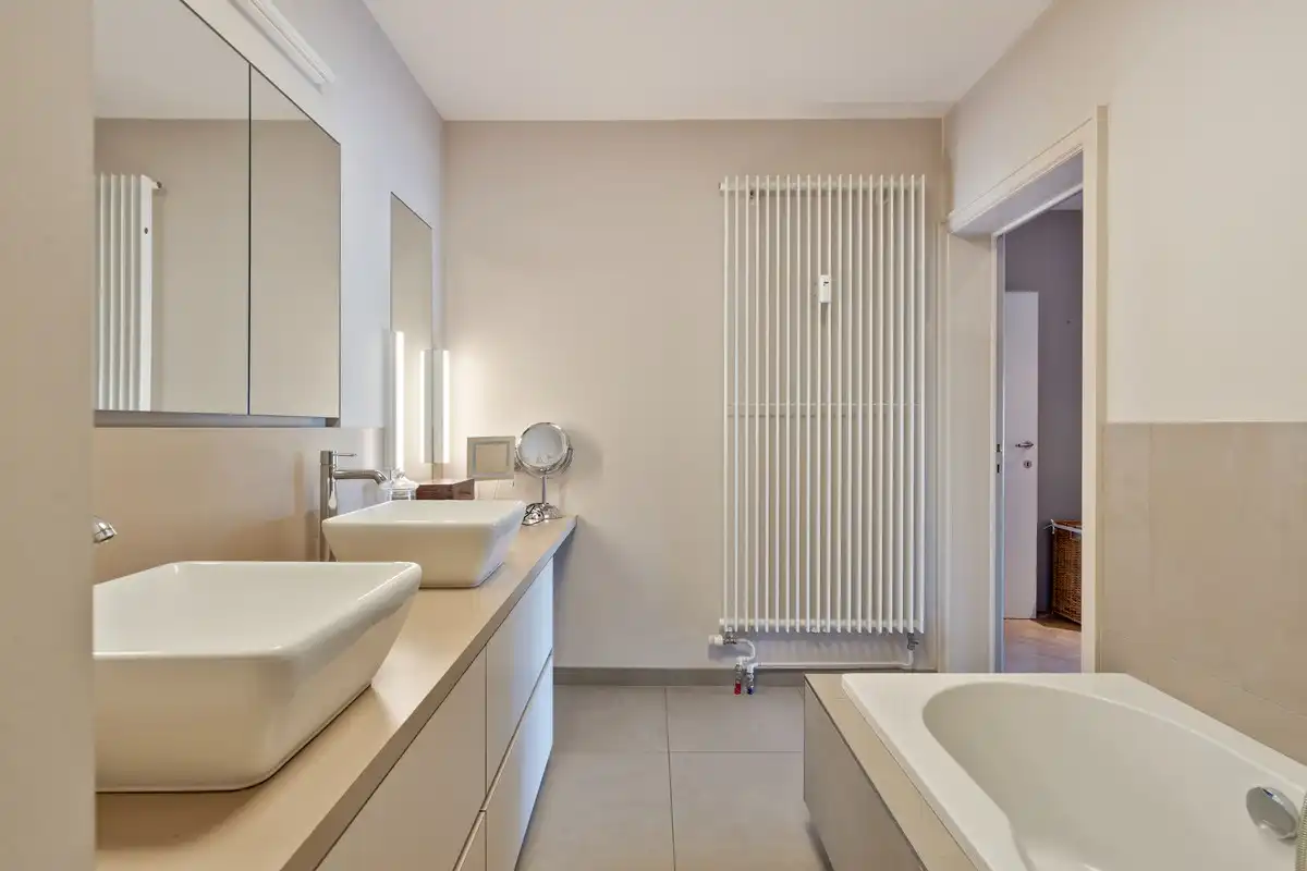 Bijzonder luxueus en groot stadsappartement aan het Zuidpark. foto 17