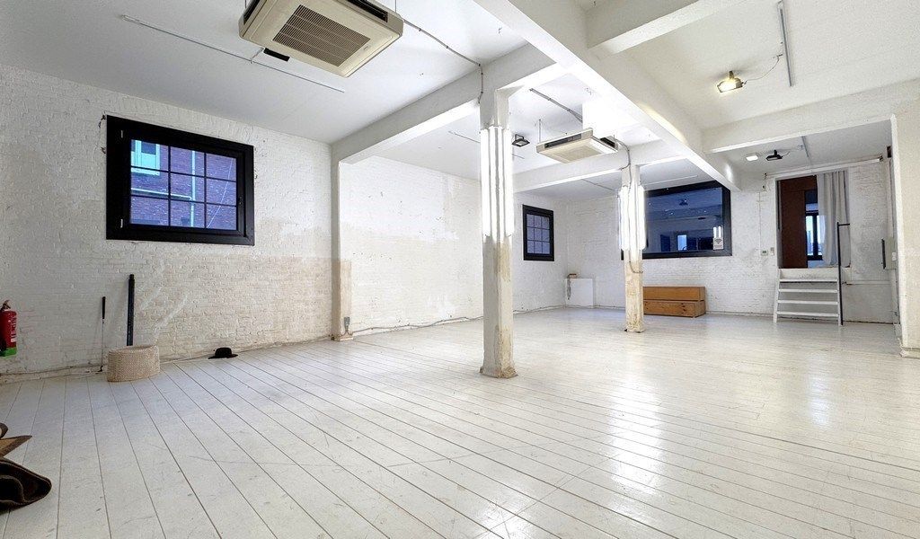 Kantoor in loftstijl te huur aan Ijzerlaanbrug te Antwerpen foto 15