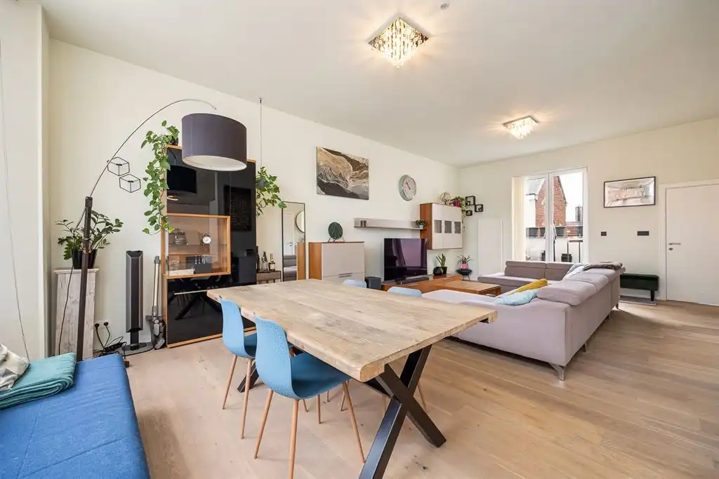 energiezuinig gerenoveerd appartement met ruim terras foto 6
