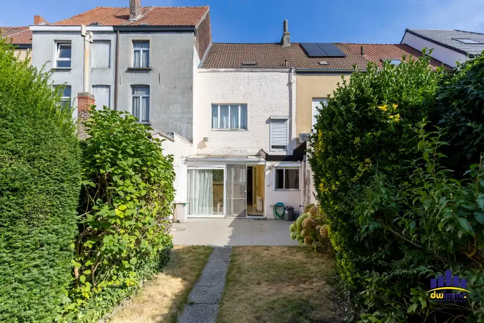 Te koop – Te renoveren rijwoning met tuin in hartje Ledeberg foto 9