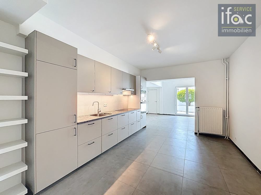 Rijhuis te huur foto 4