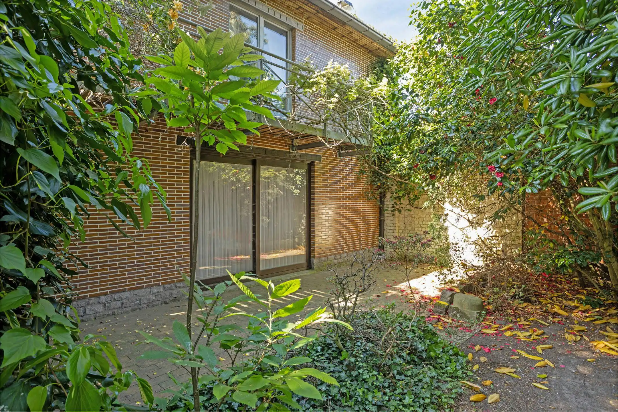 Deels te renoveren villa of tweewoonst met parktuin in Boom foto 30