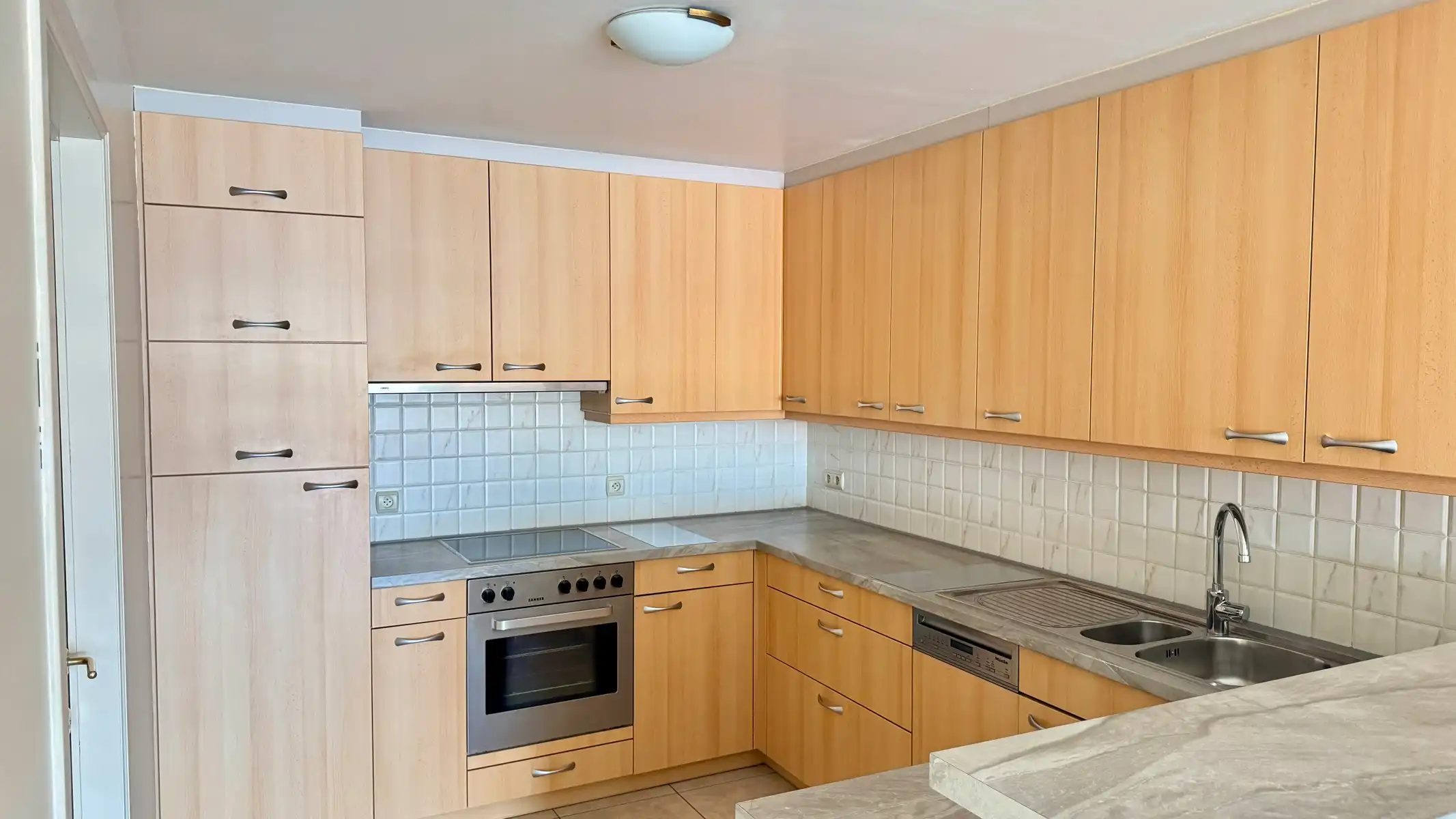 Ruim 2 slaapkamer appartement in hartje Geraardsbergen foto 5
