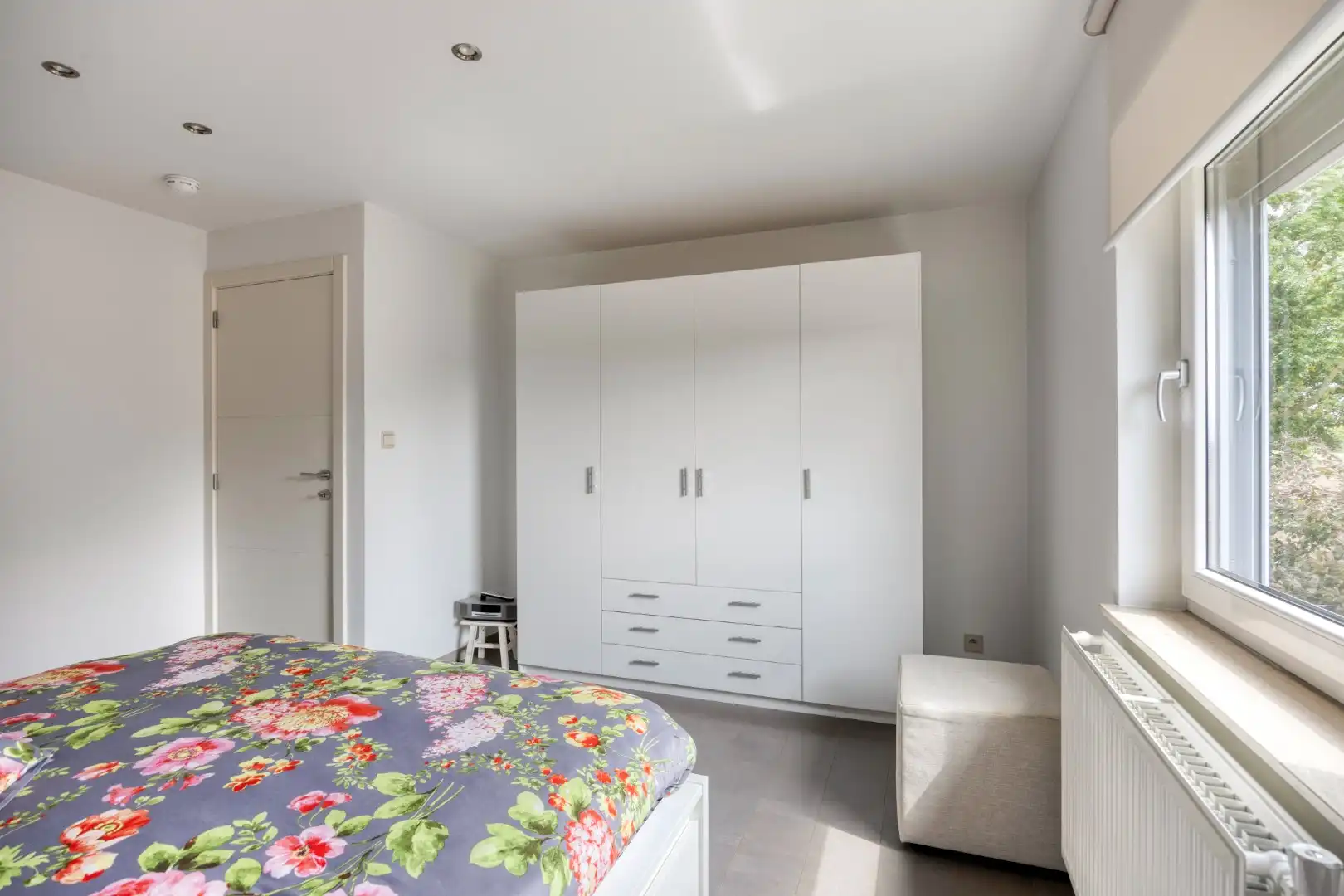 Ruime open bebouwing met zonnige tuin en mogelijkheid praktijkruimte foto 23