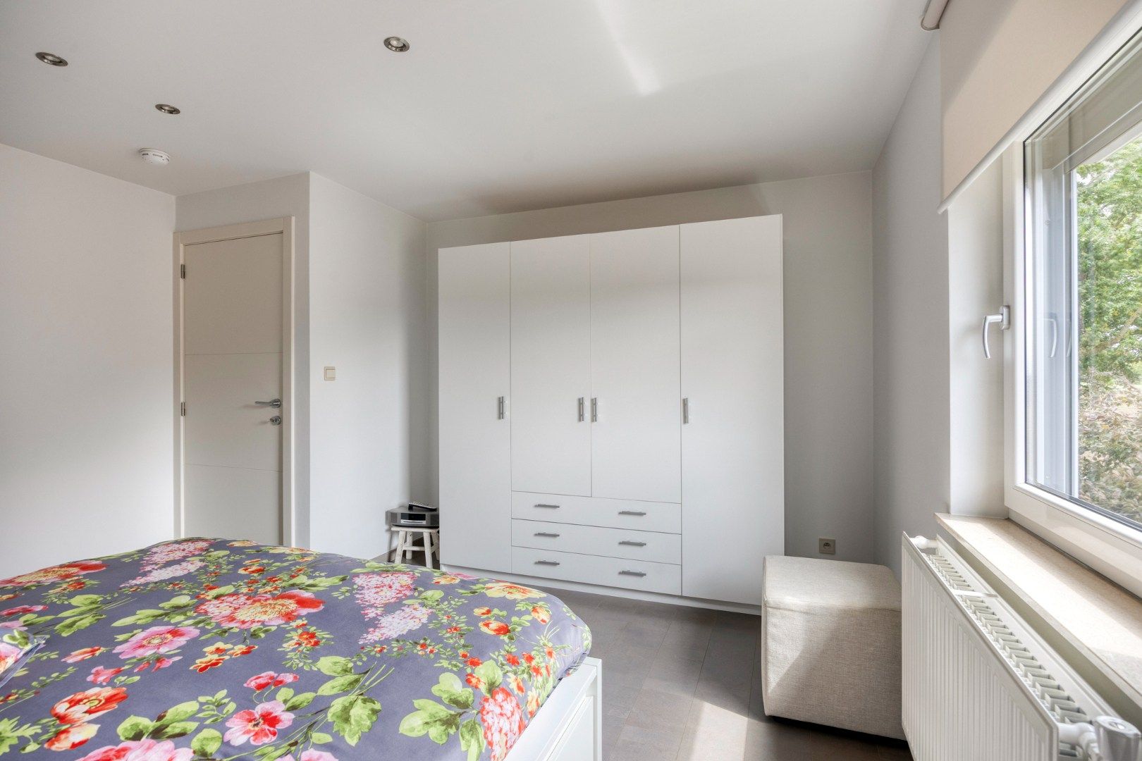 Ruime open bebouwing met zonnige tuin en mogelijkheid praktijkruimte foto 23