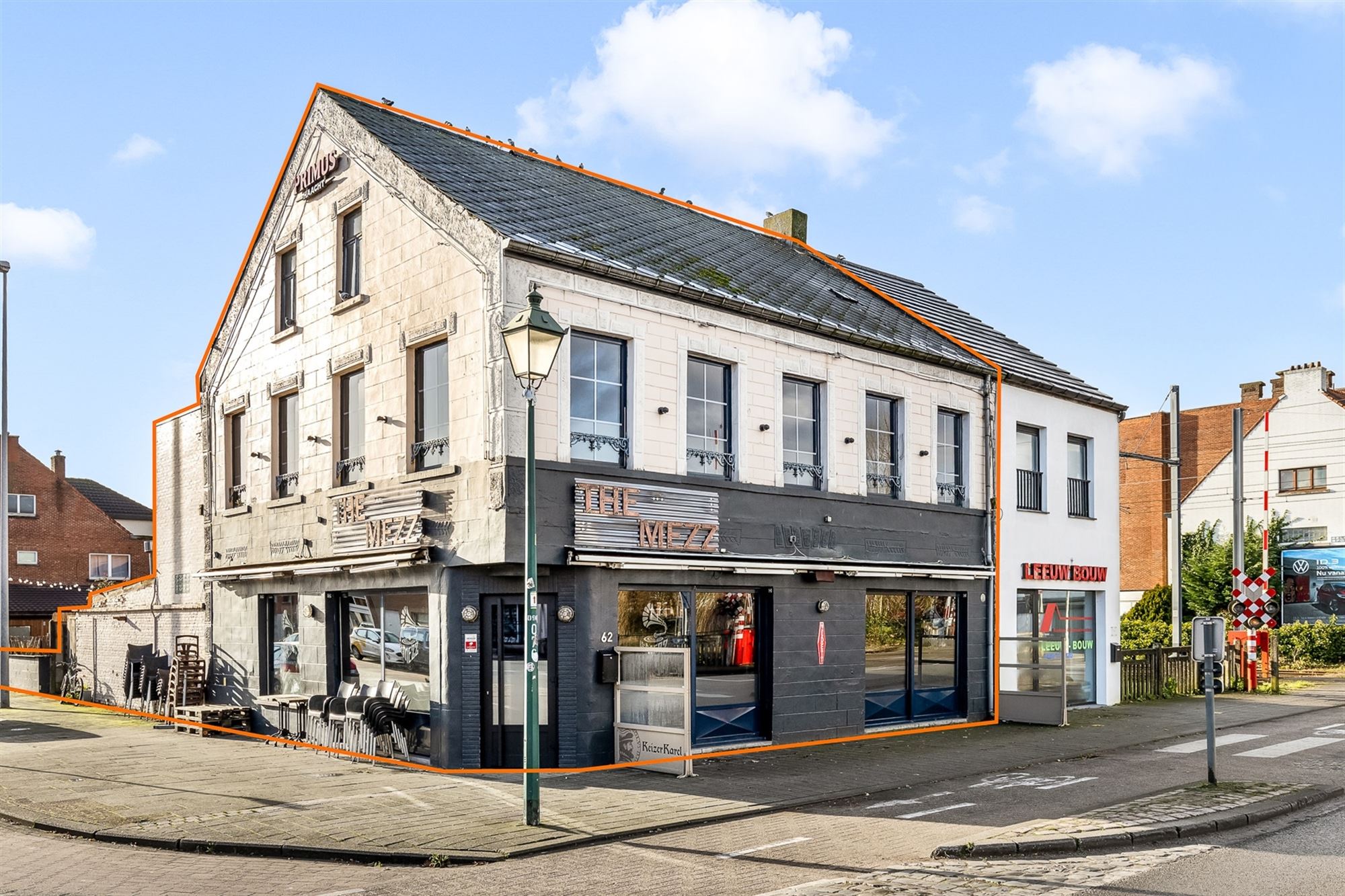 TE RENOVEREN HORECAZAAK MET POTENTIEEL, ZEER GOED GELEGEN IN HET CENTRUM VAN LEOPOLDSBURG foto 2