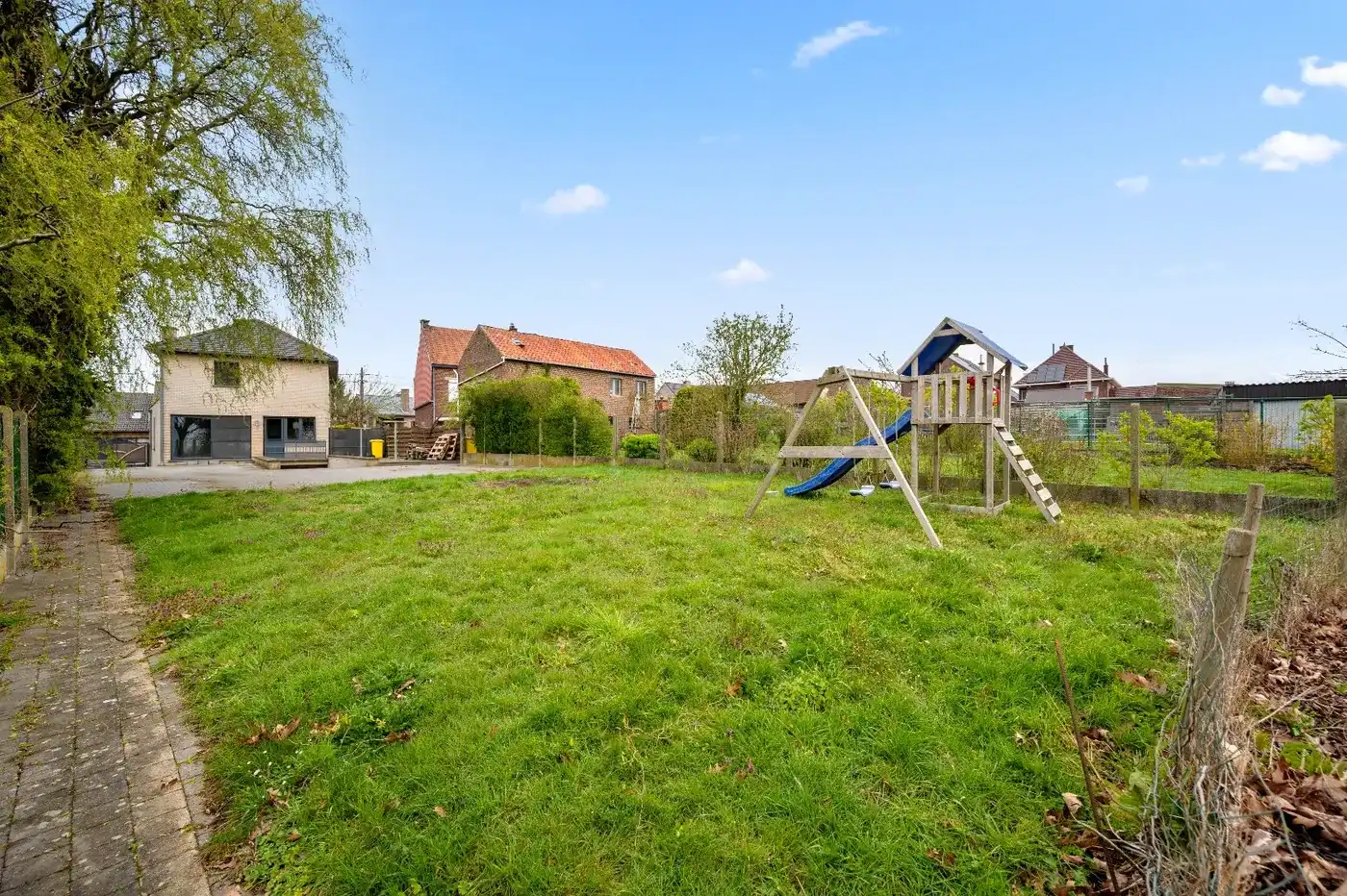Te koop met bod! De prijs is een vanaf-prijs!  foto 2