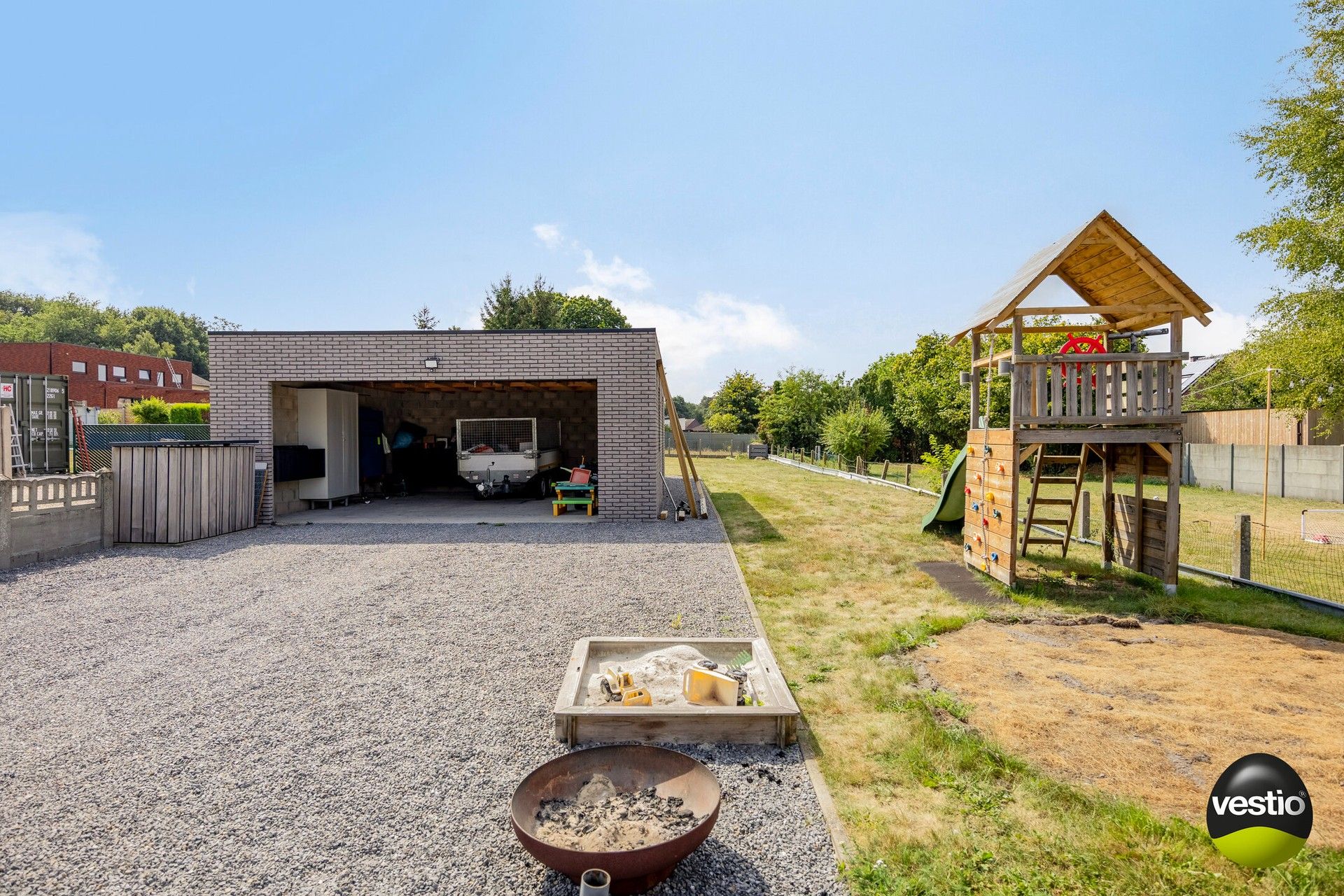 GERENOVEERDE, ENERGIEZUINIGE WONING OP RUSTIGE LOCATIE foto 9