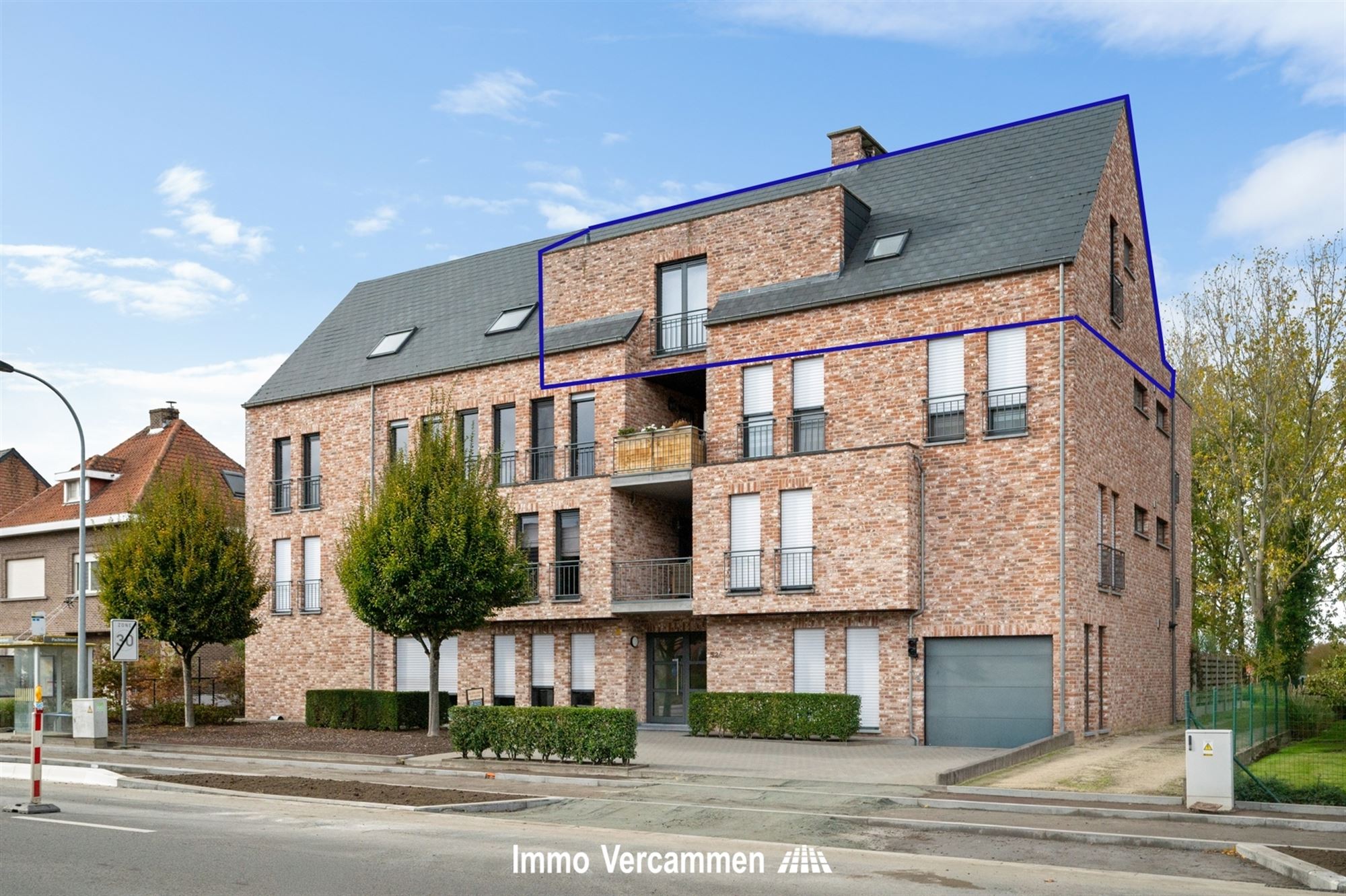 Recent, perfect instapklaar dakappartement te Putte foto 2