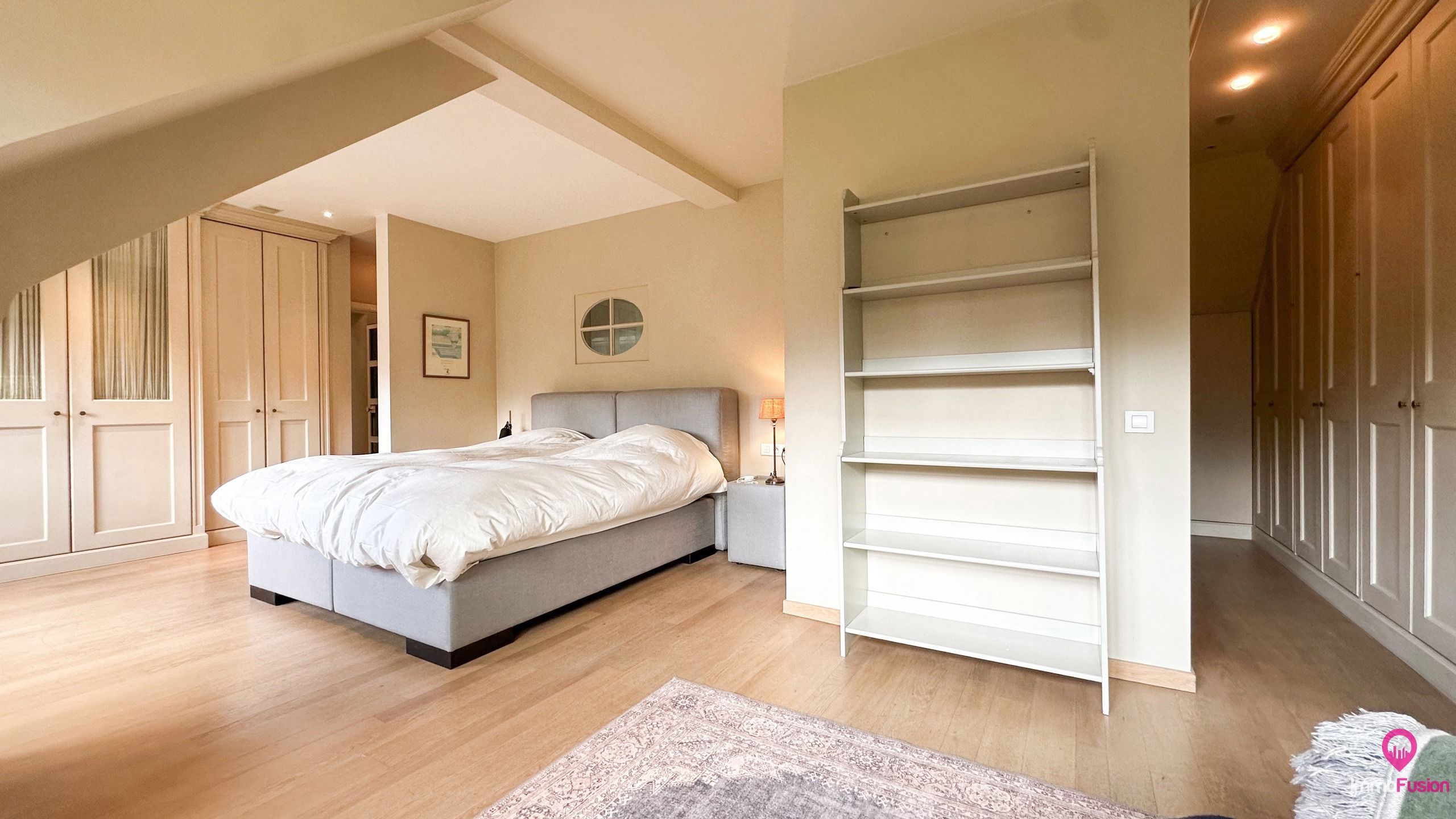 Uitzonderlijk gelegen villa met 5 slpks + zwembad op 1,97ha! foto 45