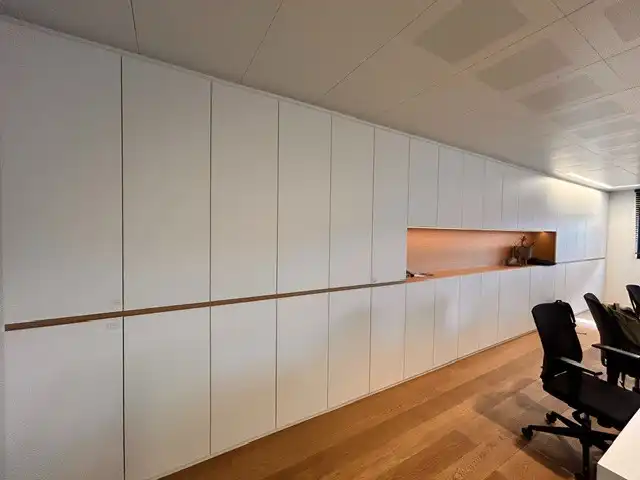 Bedrijfshal van 207 m² met een kantoorruimte op 1° verd. van 105 m² foto 11