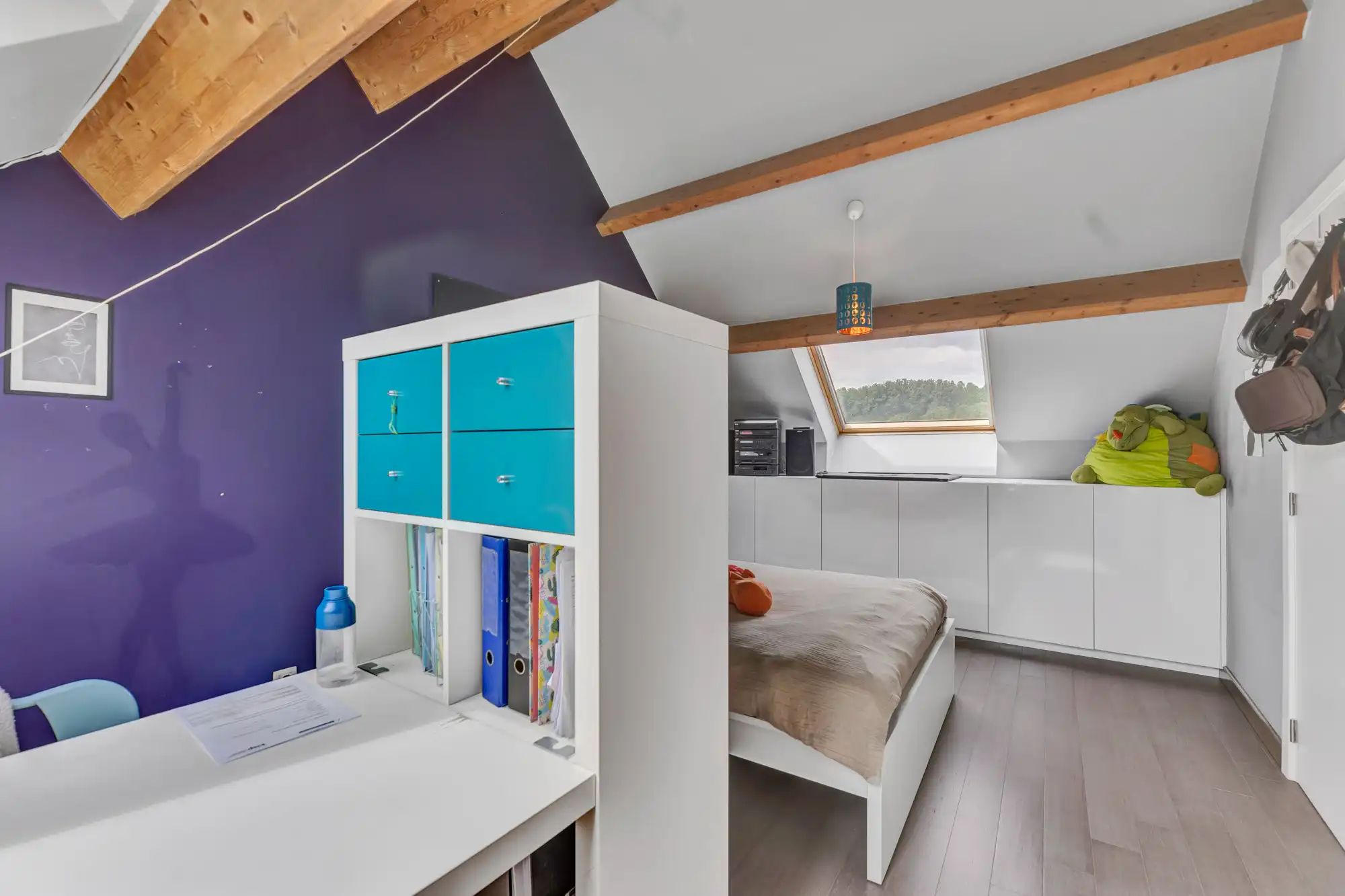 Ruime en volledig gerenoveerde veelzijdige woning op 19a68ca foto 23