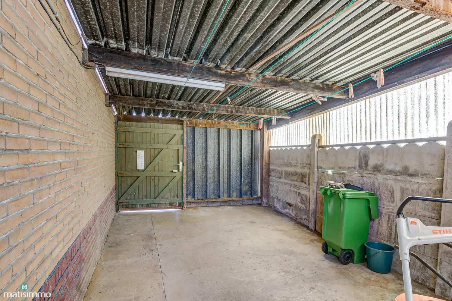 GEZINSWONING MET VIER SLAAPKAMERS IN LANDELIJKE OMGEVING TE GENOELSELDEREN (RIEMST) foto 33