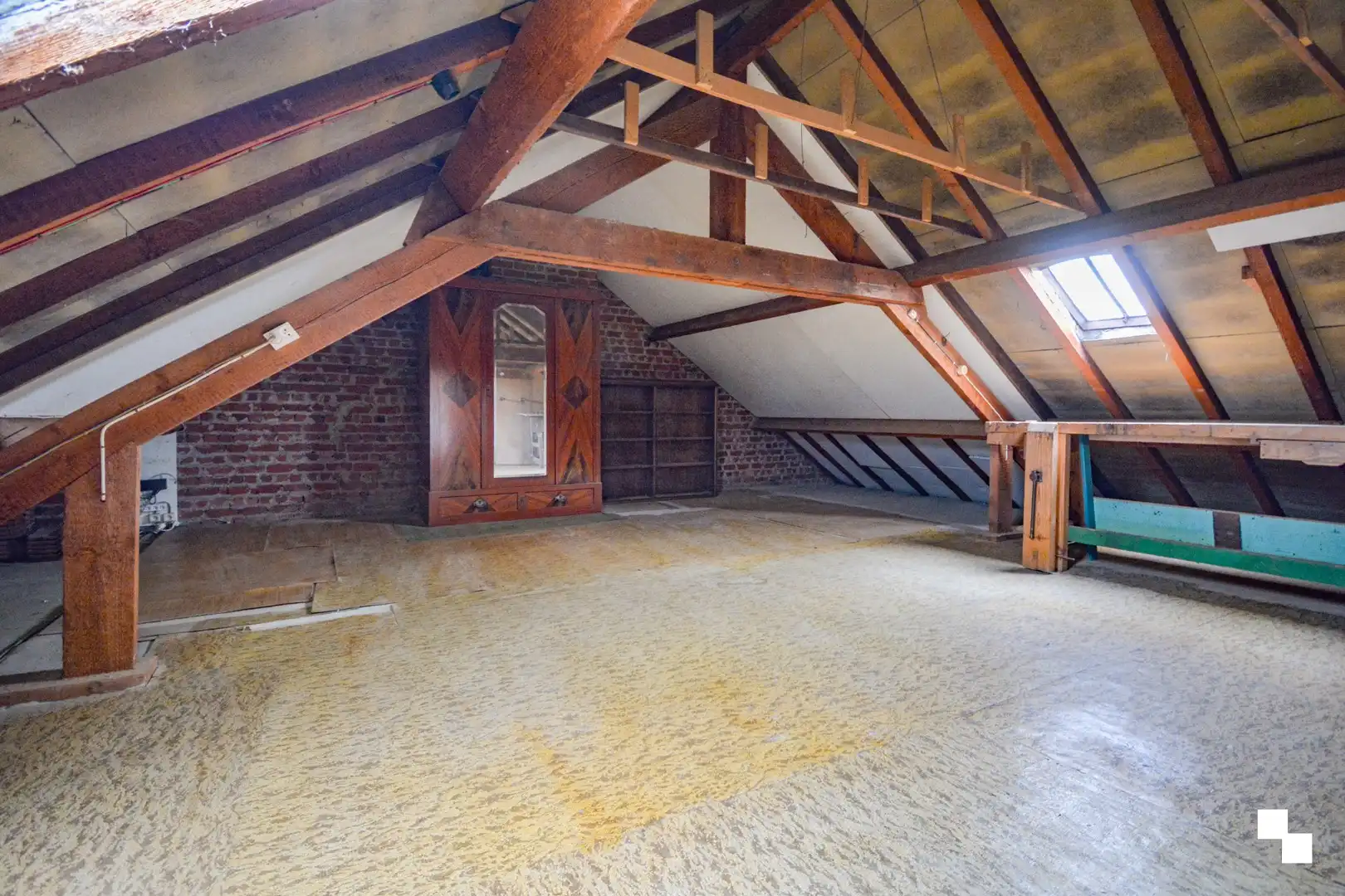 Verrassend ruime eengezinswoning met 5 slp te Roeselare foto 25