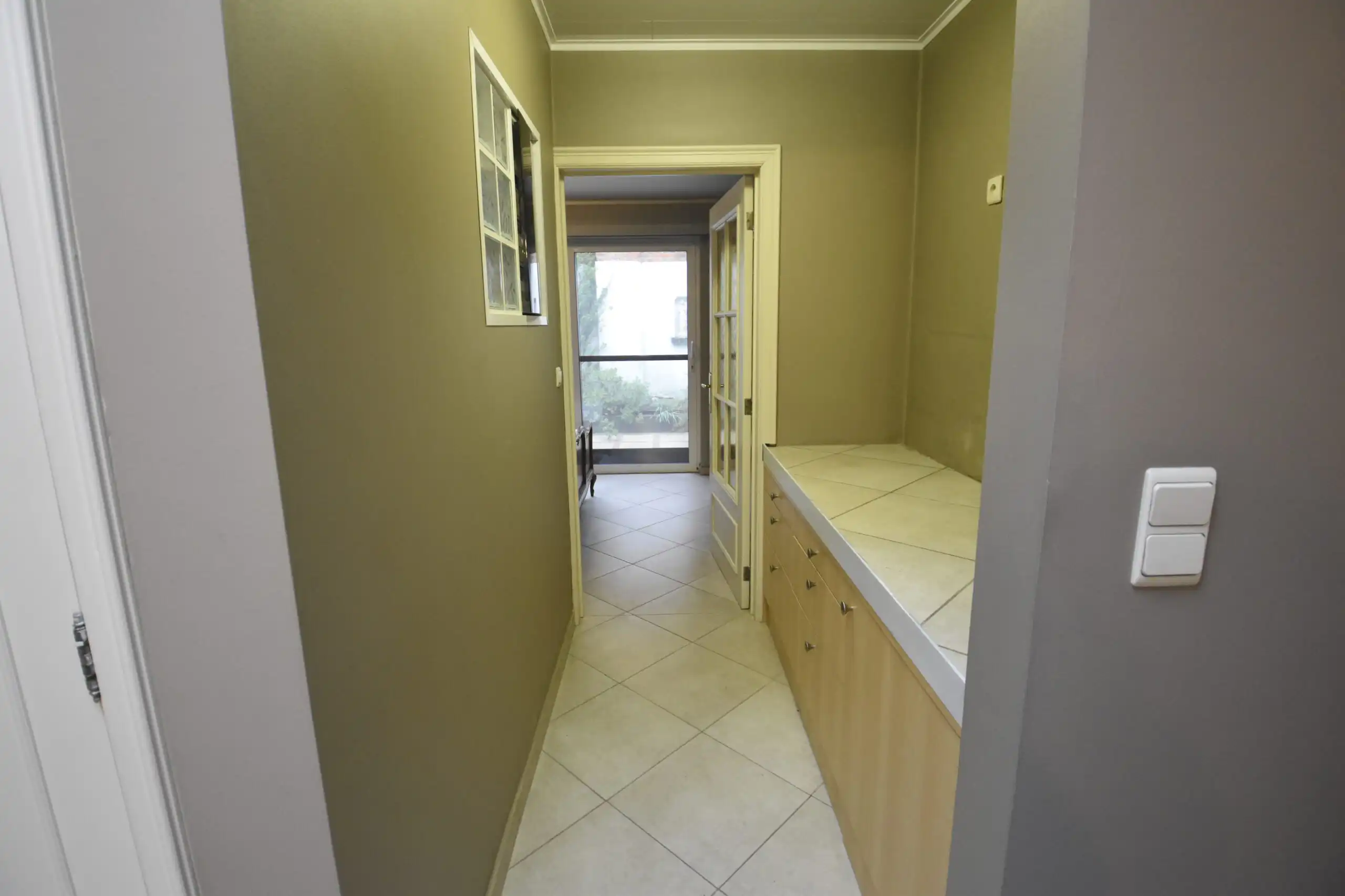 Leuke starterswoning met 3 slaapkamers en garage foto 8