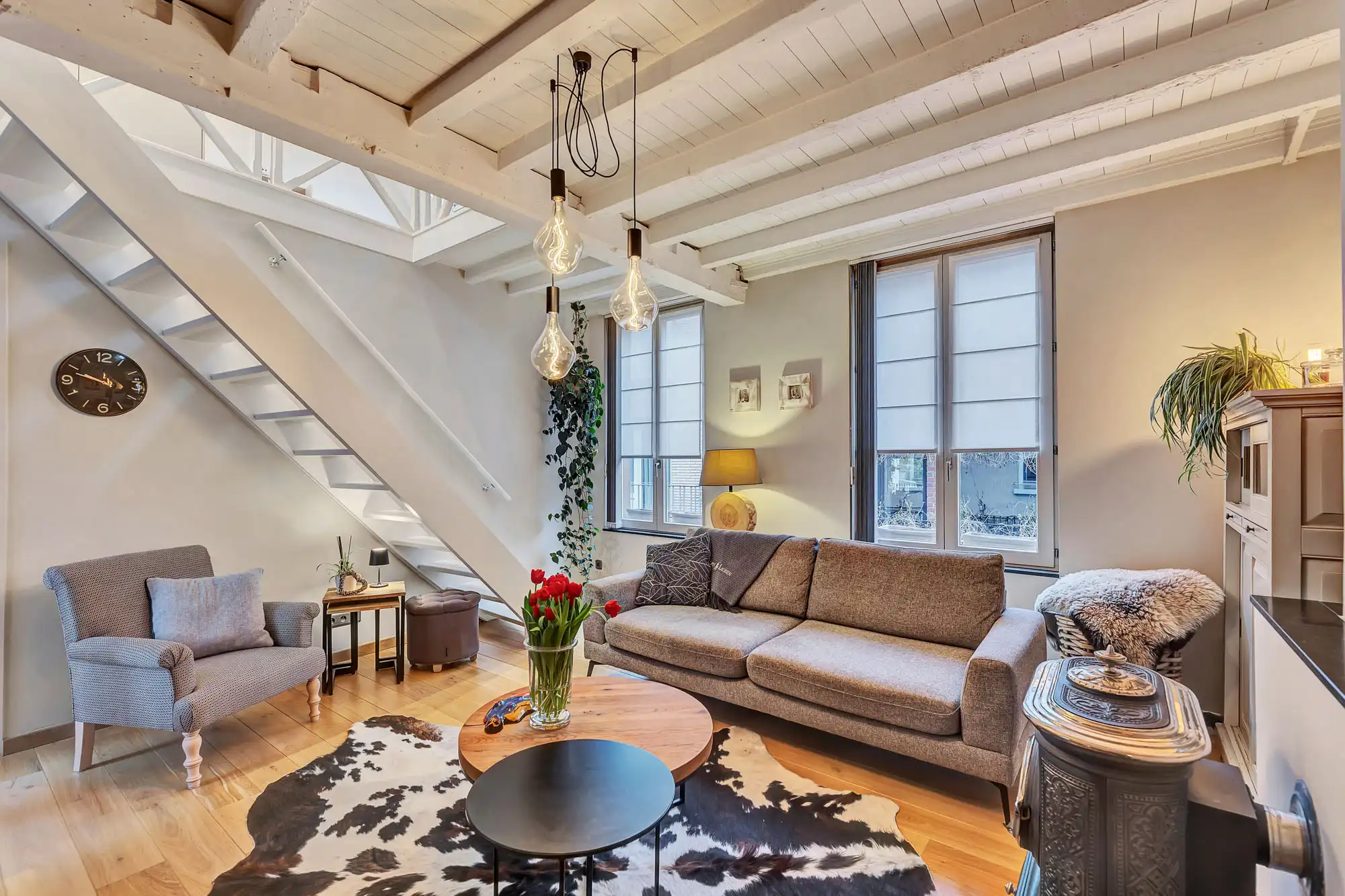 Exclusief appartement in het centrum van Aalst foto {{pictureIndex}}