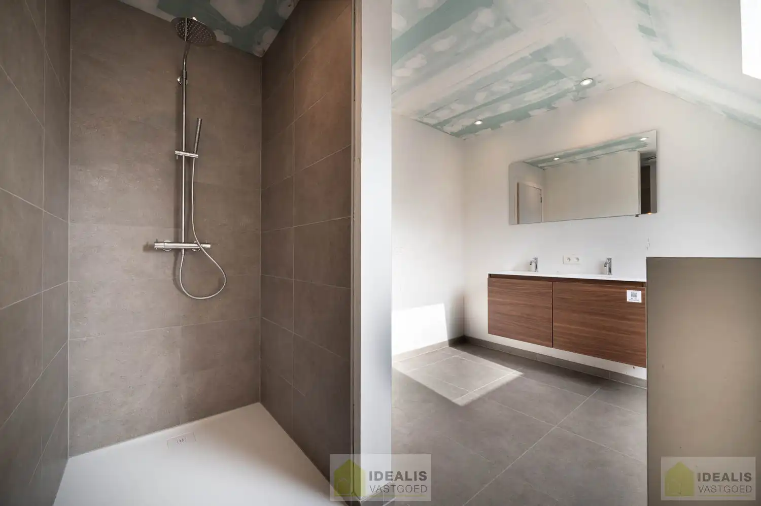 NIEUWBOUWWONING IN HET CENTRUM VAN HAMONT foto 12