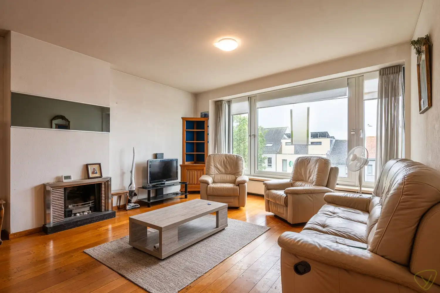 Centraal gelegen appartement met 2 slaapkamers in Eeklo foto 3