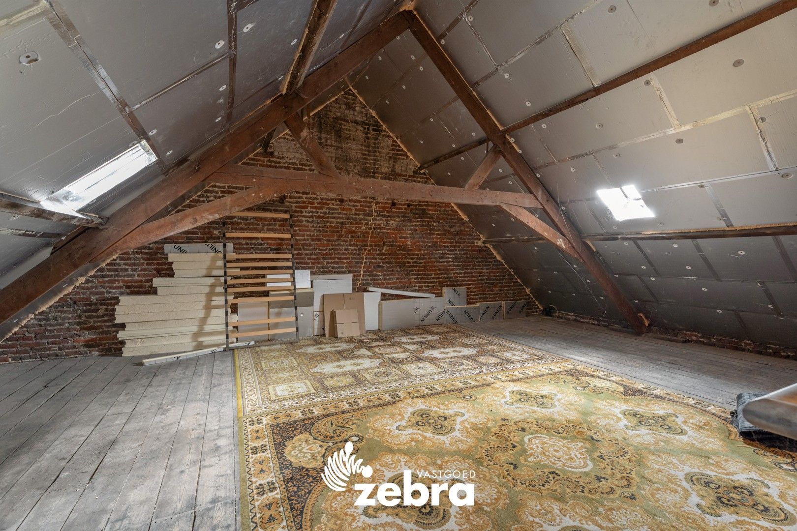 Op te frissen woning met vier slaapkamers in centrum Izegem! foto 15