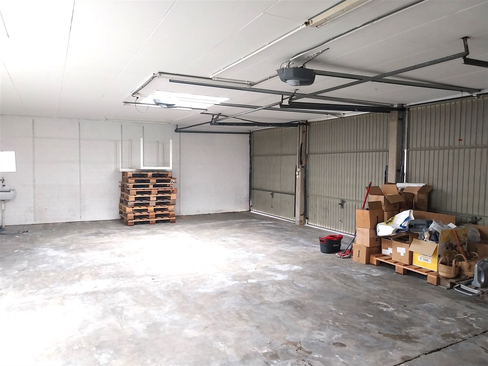 TE HUUR: Multifunctioneel gebouw op het industrieterrein van Beringen! foto 17